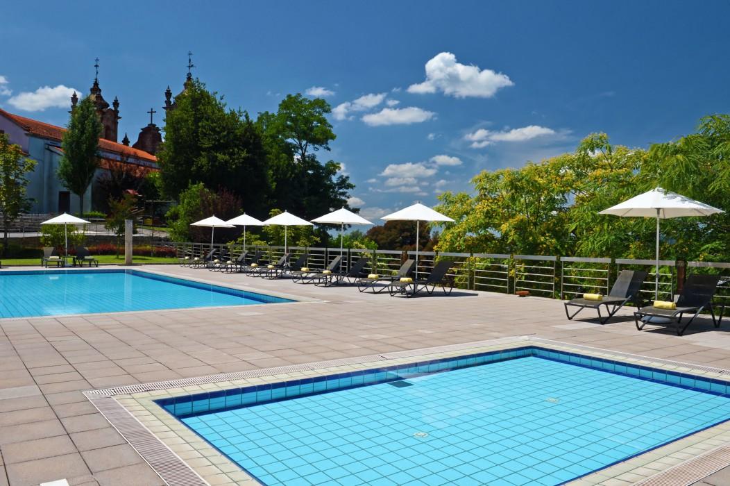 Pousada Mosteiro De Guimarães Zewnętrze zdjęcie Swimming pool