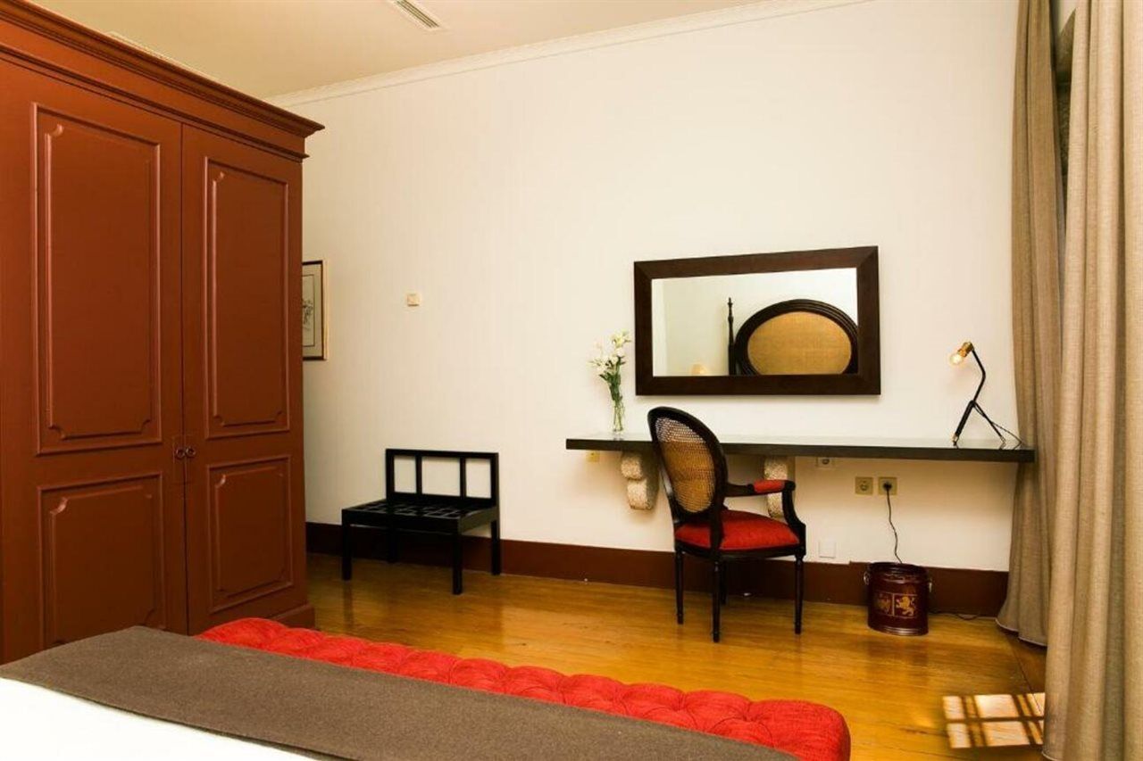 Pousada Mosteiro De Guimarães Zewnętrze zdjęcie A room at the hotel